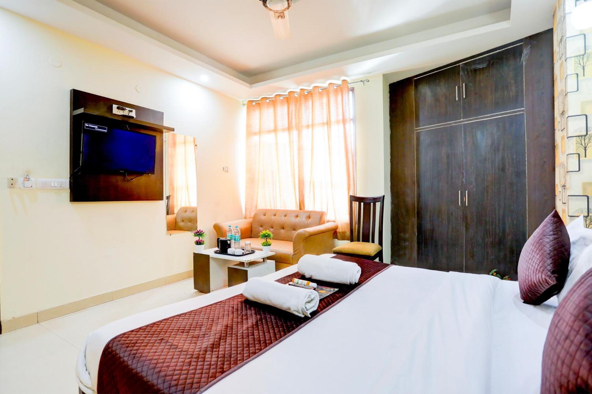 Global Stay Near Delhi Airport นิวเดลี ภายนอก รูปภาพ